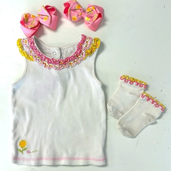 Gymboree Other - Gymboree Sunflower Fields Ruffle Tank M2M Bows & Socks 18-24m